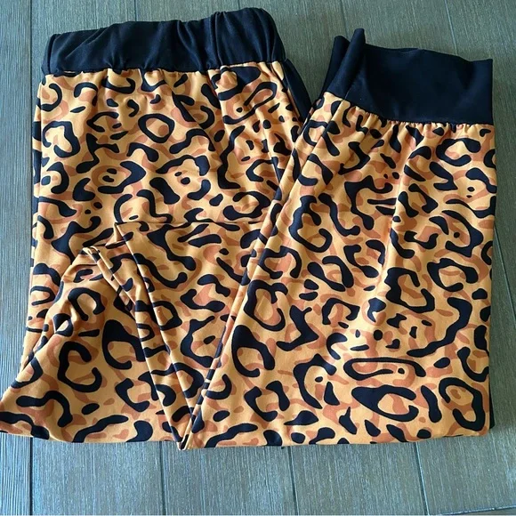 Animal Print Track Suit, Pants and Hoodie set - Picture 10 of 13